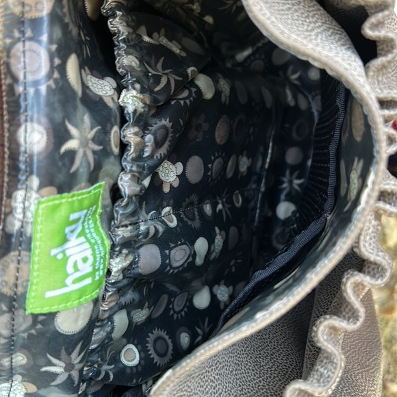 Haiku Large Diaper Bag Family Tote Messenger Fully Lined with Pockets Neutral - Picture 7 of 11